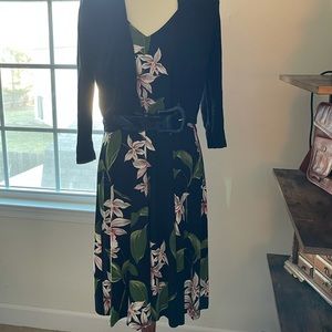 Tommy Hilfiger Floral V Neck Dress Women’s Size 14